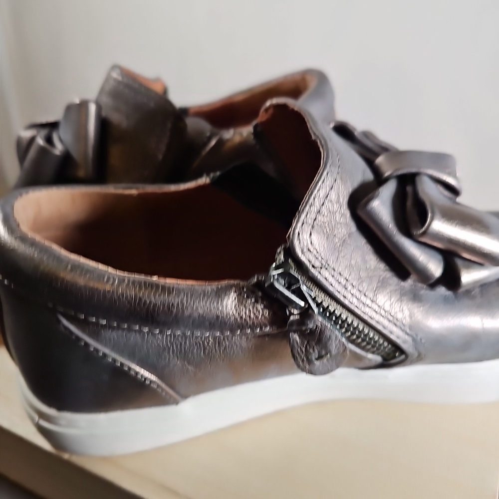 Gentle Souls By Kenneth Cole Metallic Leather Shoes Size 7M - Picture 6 of 7